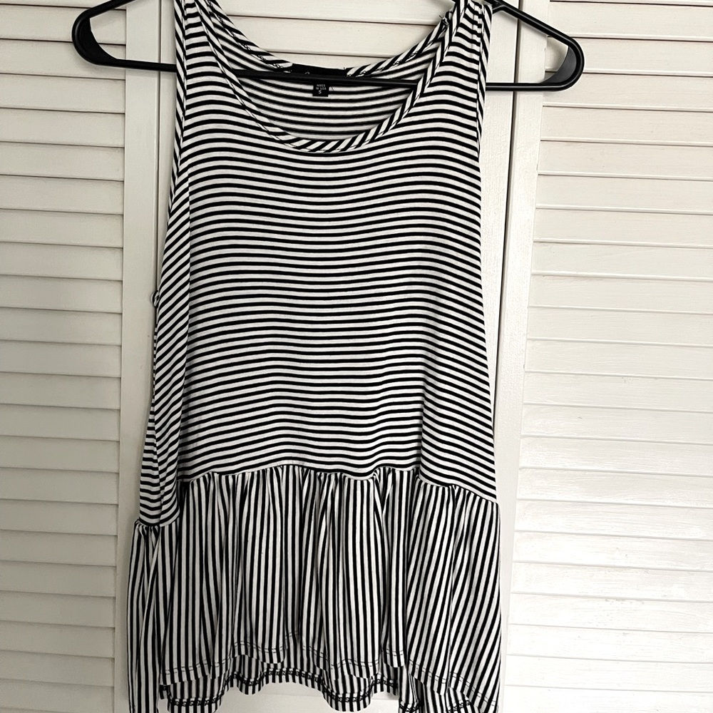 LOT Various Tank Tops (14)